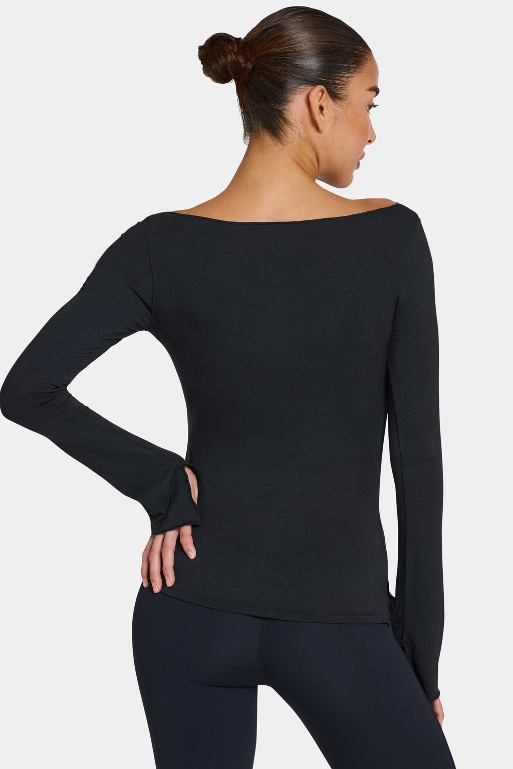 Chic ButterCloud Long-Sleeve Top in Black