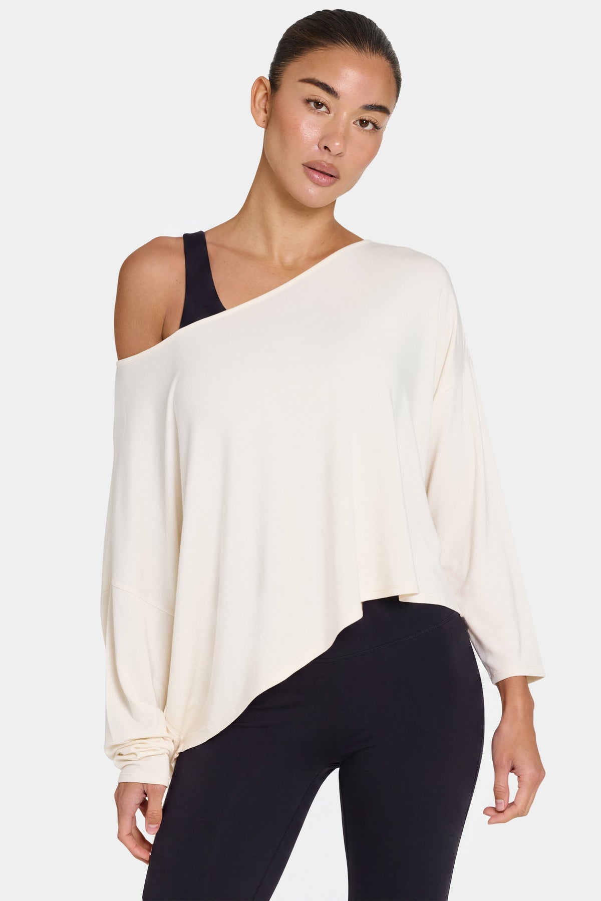 Chic ButterCloud Slouchy Off-Shoulder Top in Coconut
