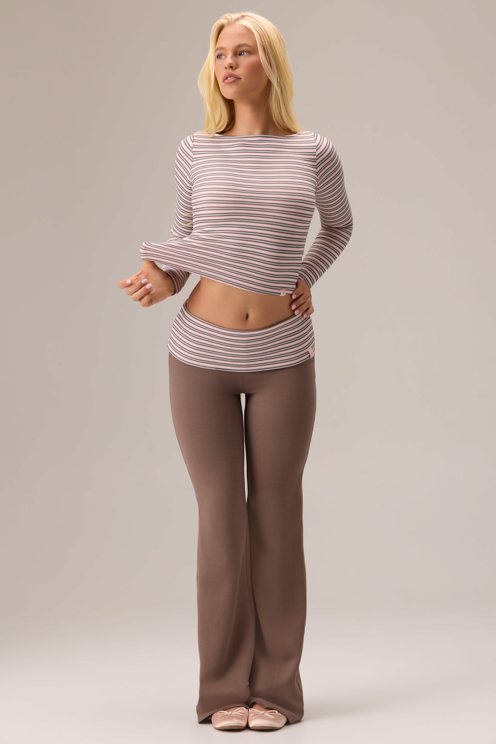 Chic Plush Jersey Wide-Leg Trousers in Chestnut