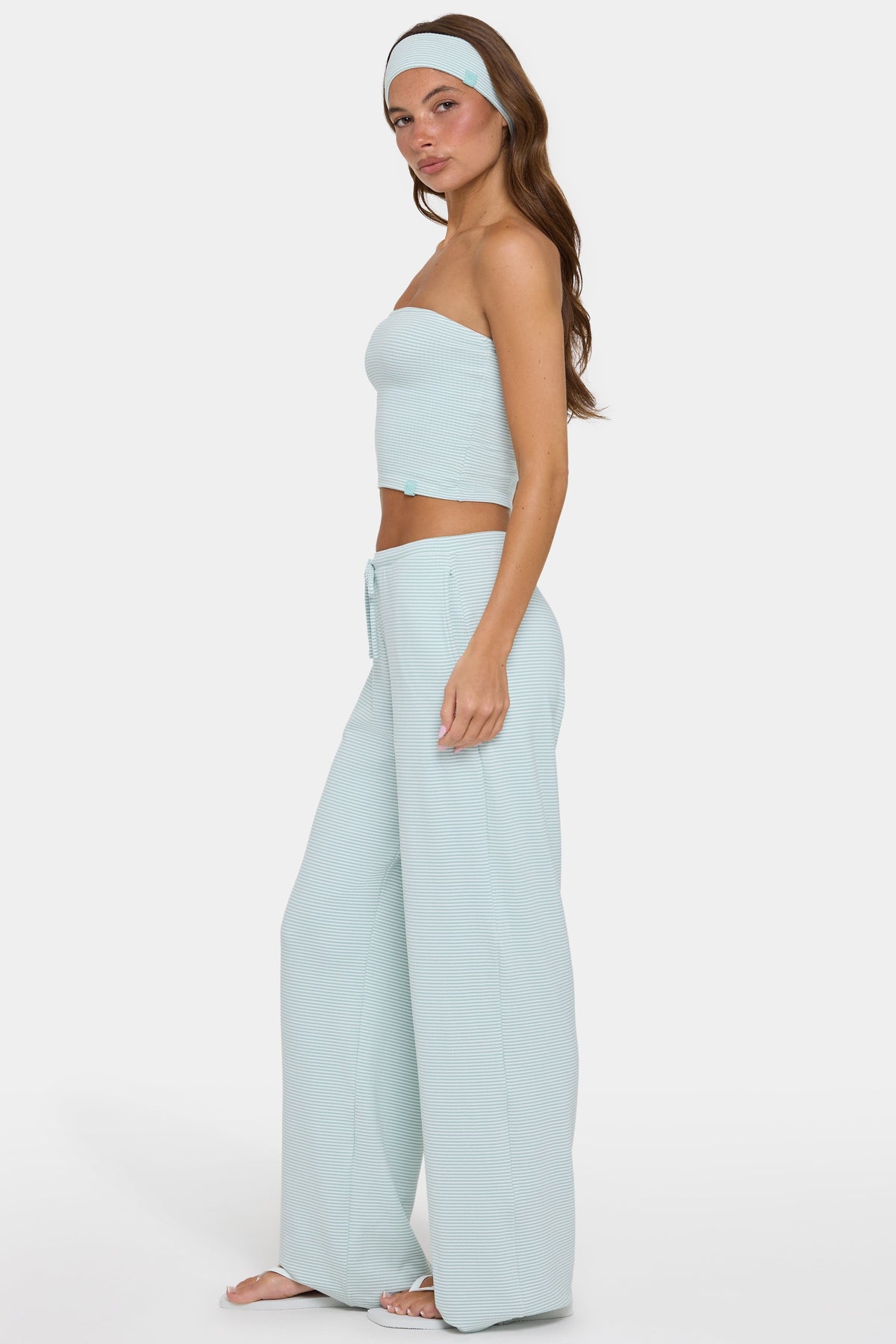 Chic Ribbed Jersey Low-Rise Trousers in Mint Stripe