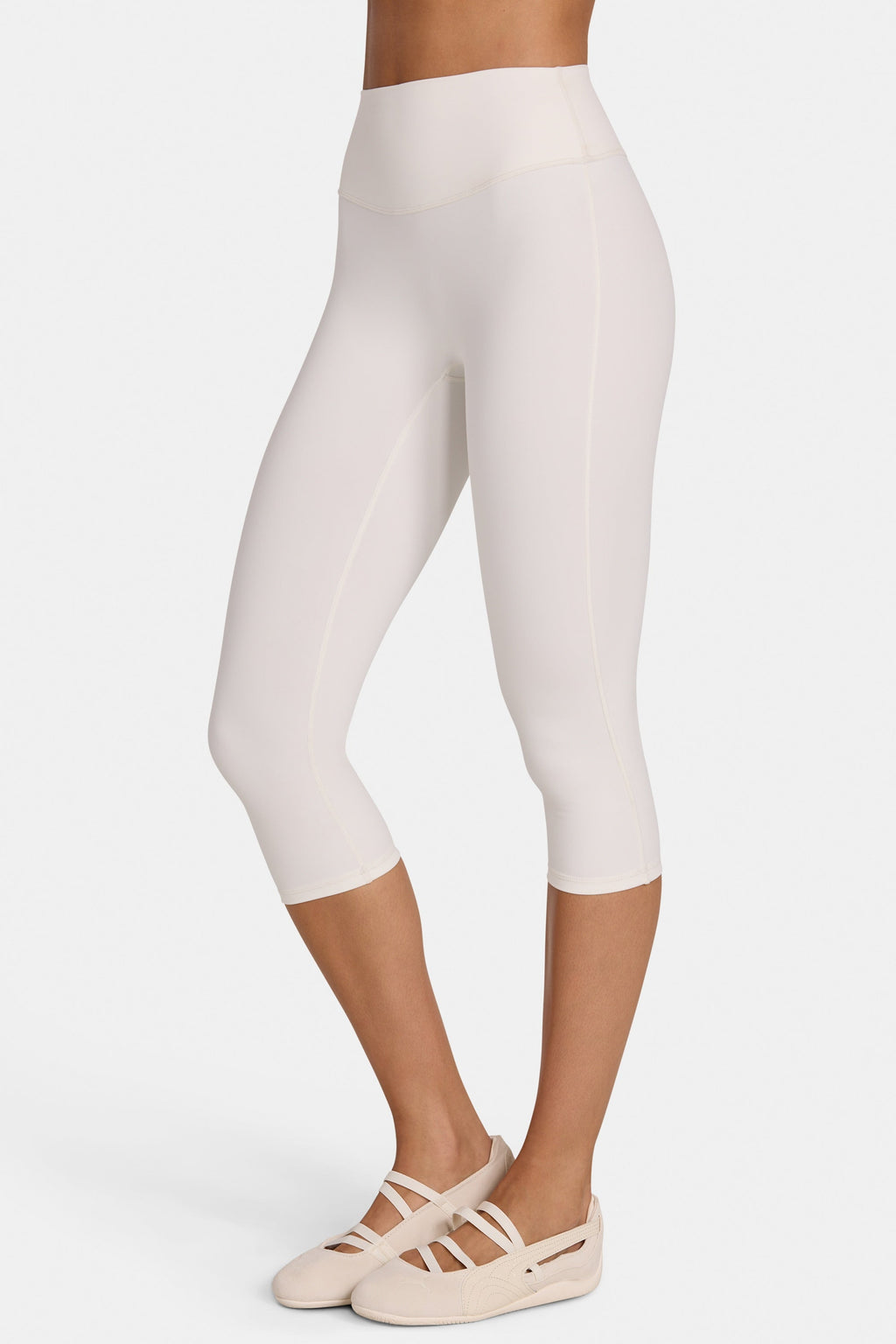 Chic Soft Active Capri Leggings in Coconut