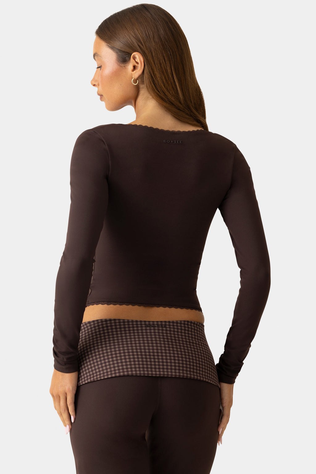 Chic Soft Active Long-Sleeve Top in Espresso