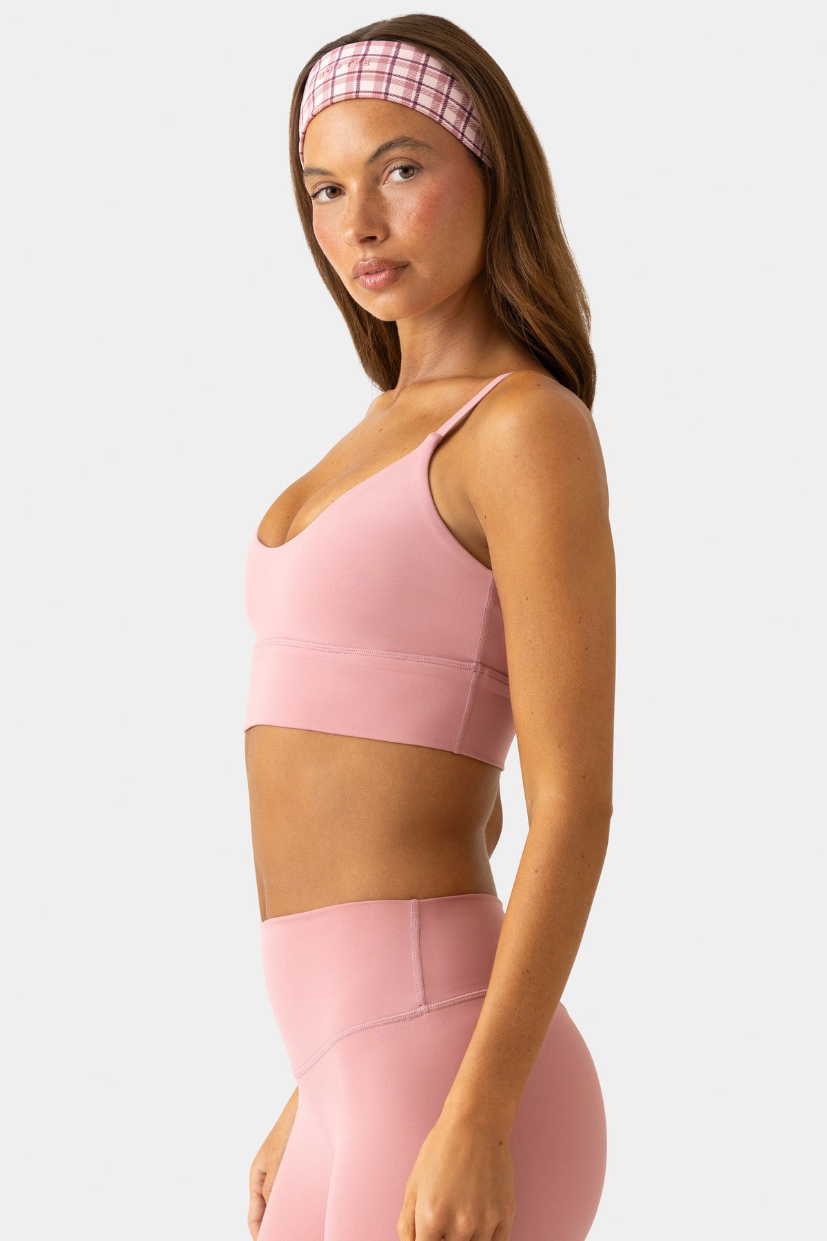 Chic Soft Active Scoop-Neck Sports Bra in Berry