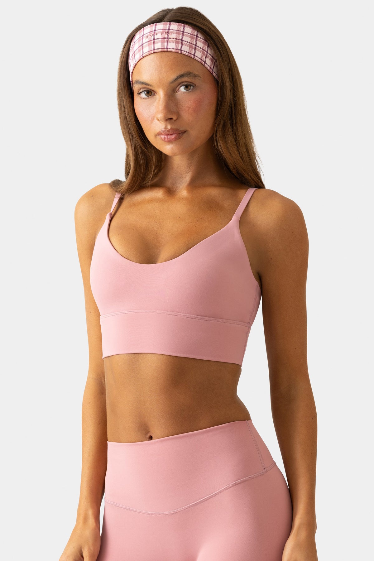 Chic Soft Active Scoop-Neck Sports Bra in Berry