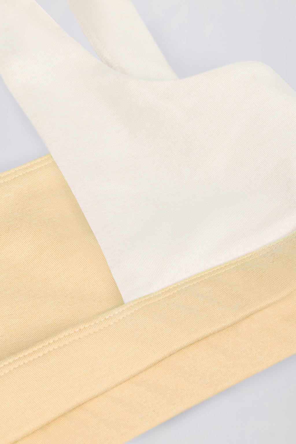Chic Contrast Sports Bra in Lemon Marl