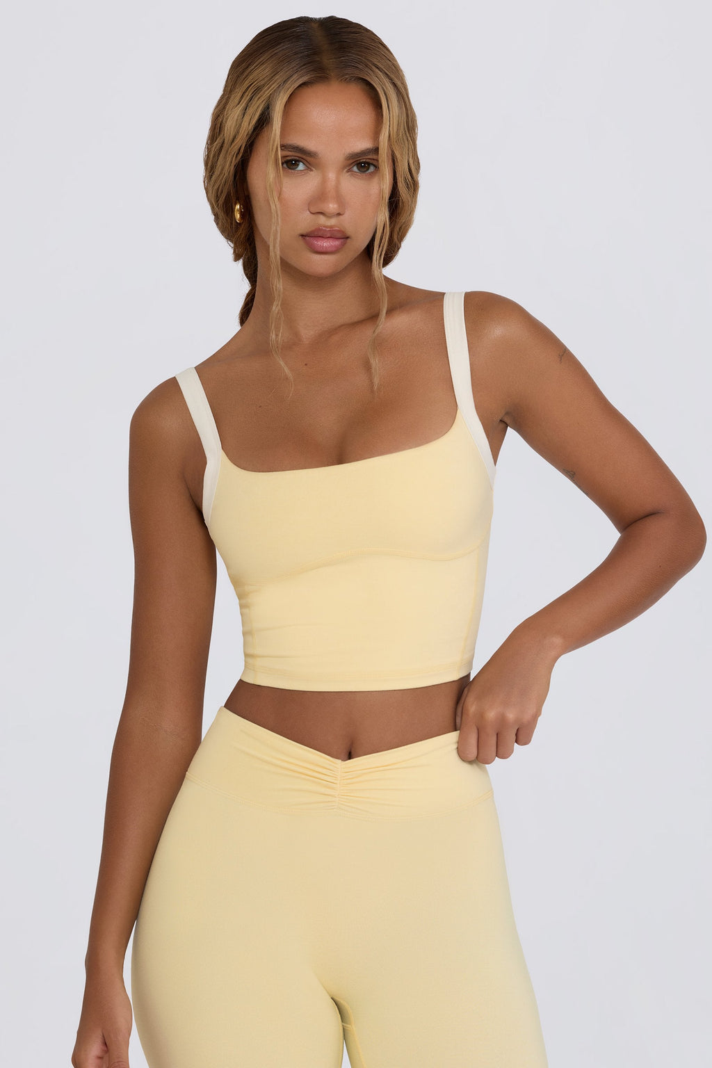 Chic Cropped Tank Top in Lemon Marl
