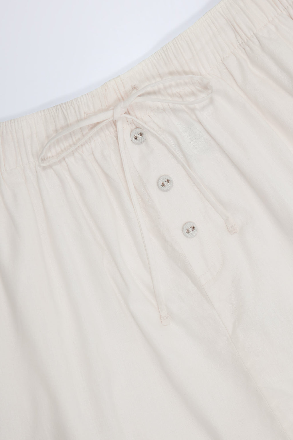 Chic Tie-Front Cotton-Poplin Shorts in White