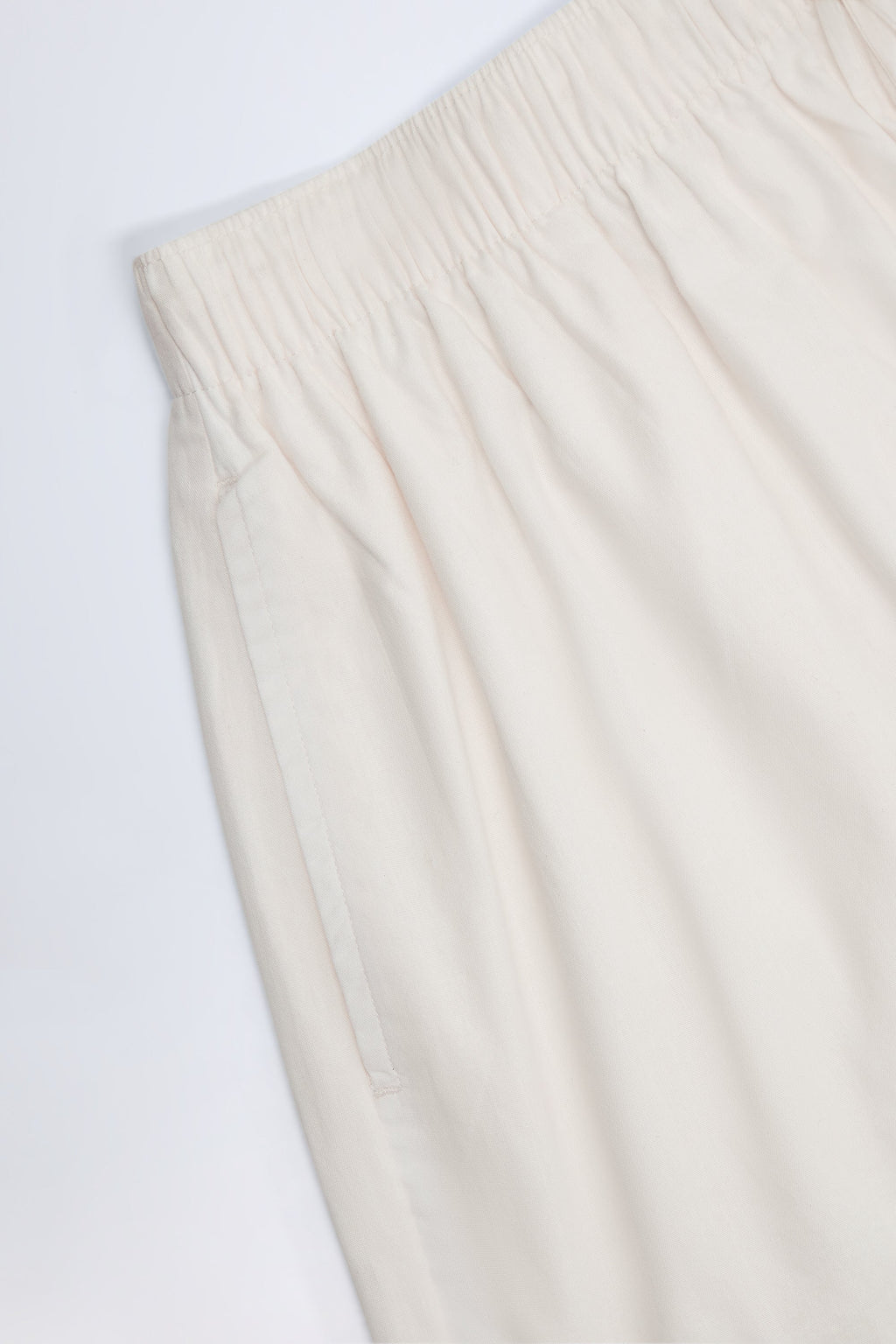 Chic Tie-Front Cotton-Poplin Shorts in White