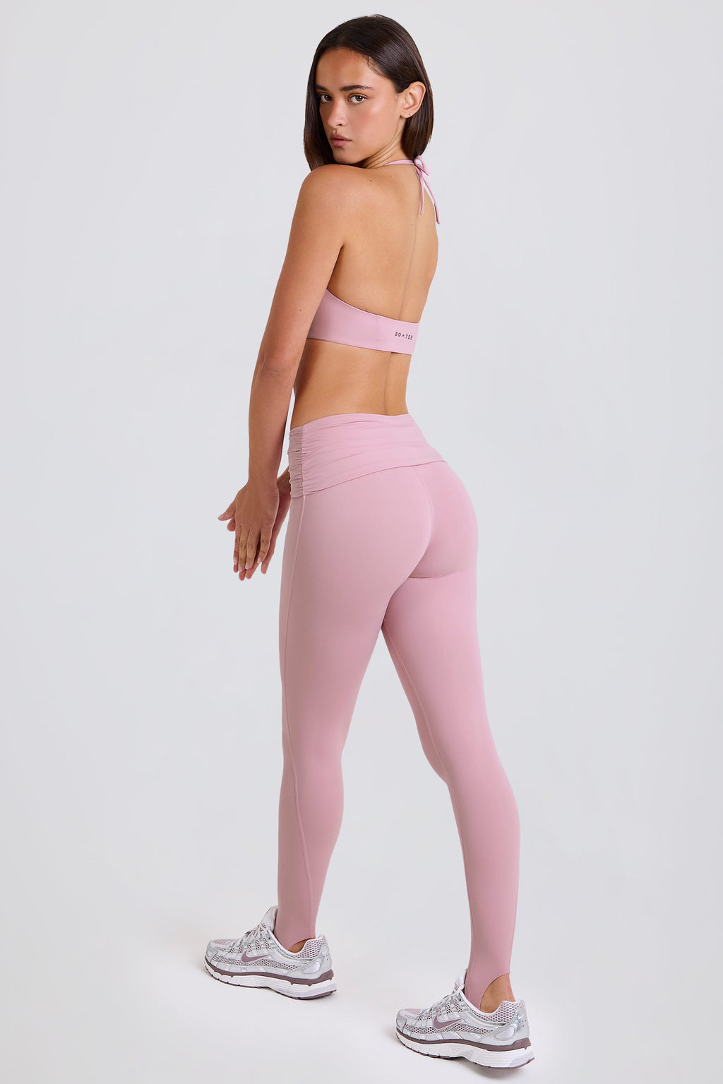 Chic Foldover Mid-Rise Stirrup Leggings in Mauve