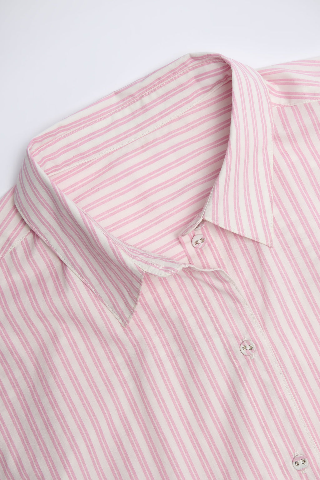 Chic Oversized Shirt in Pink Stripe