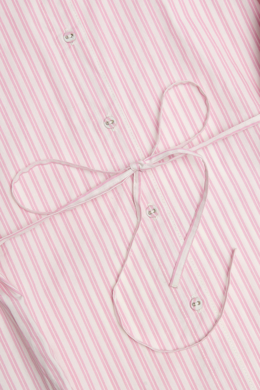 Chic Oversized Shirt in Pink Stripe