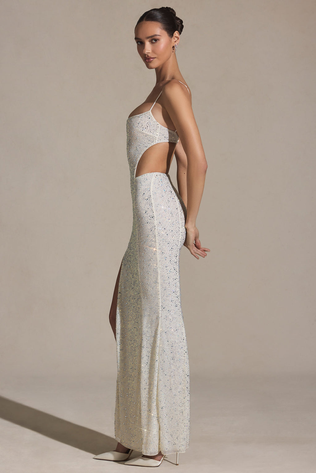 Chic Embellished Cut-Out Fishtail Maxi Dress in White