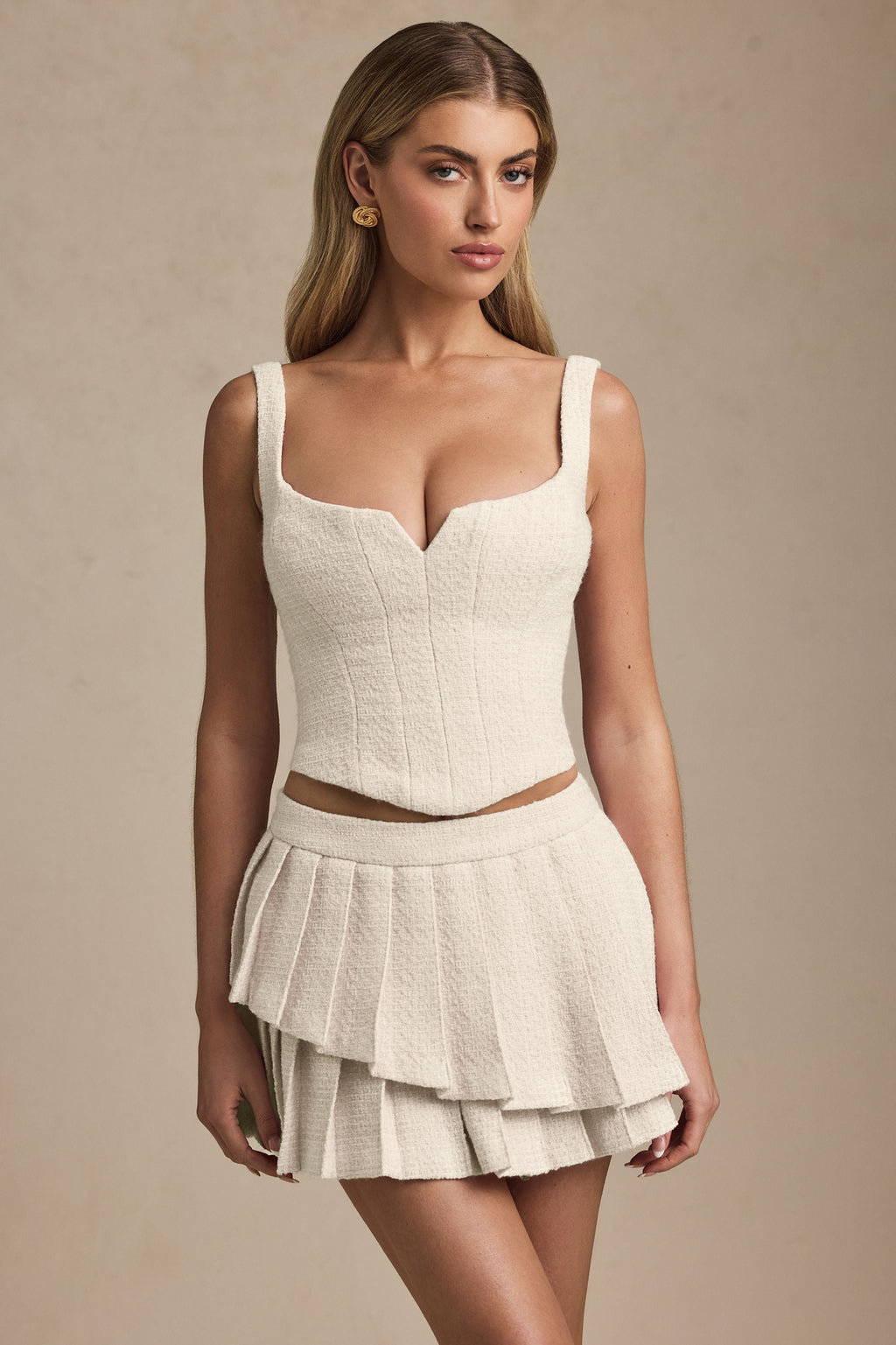 Chic Layered Pleated Low-Rise Mini Skirt in Ivory