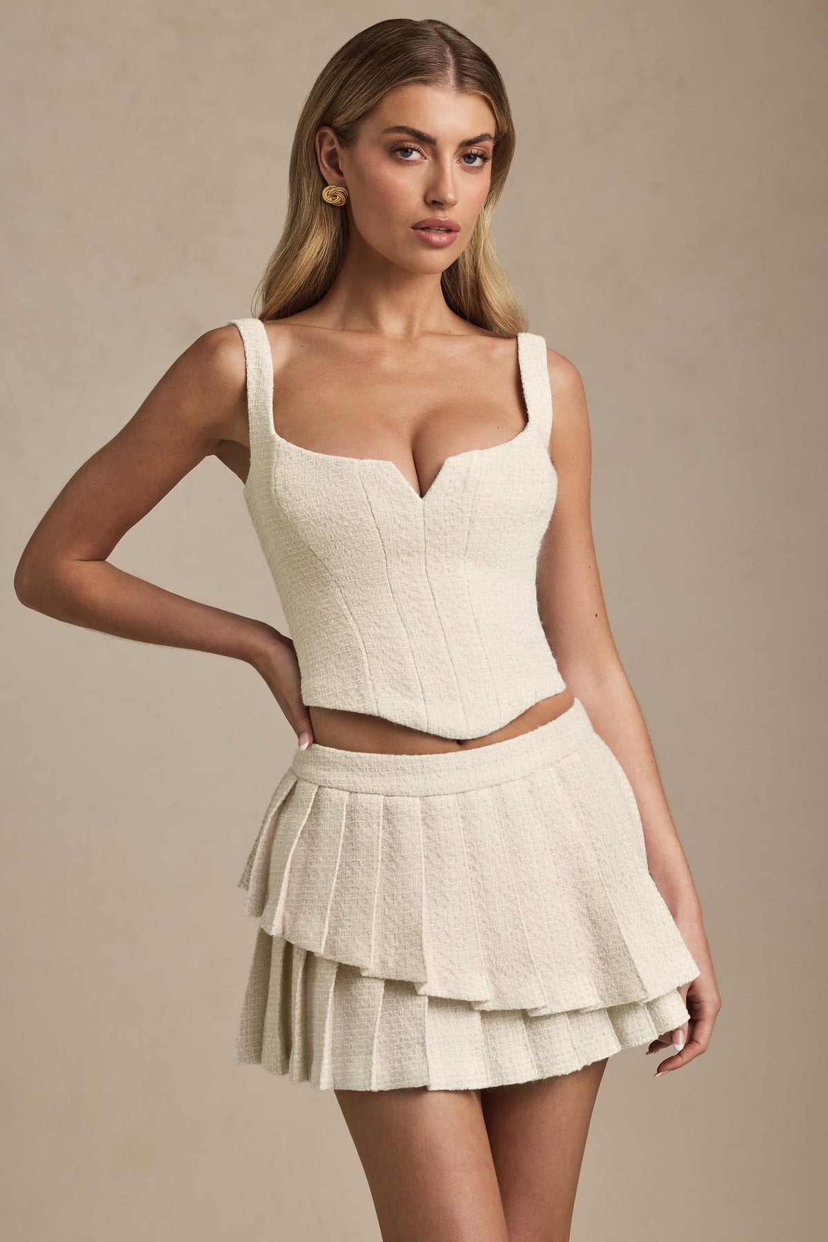 Chic Layered Pleated Low-Rise Mini Skirt in Ivory