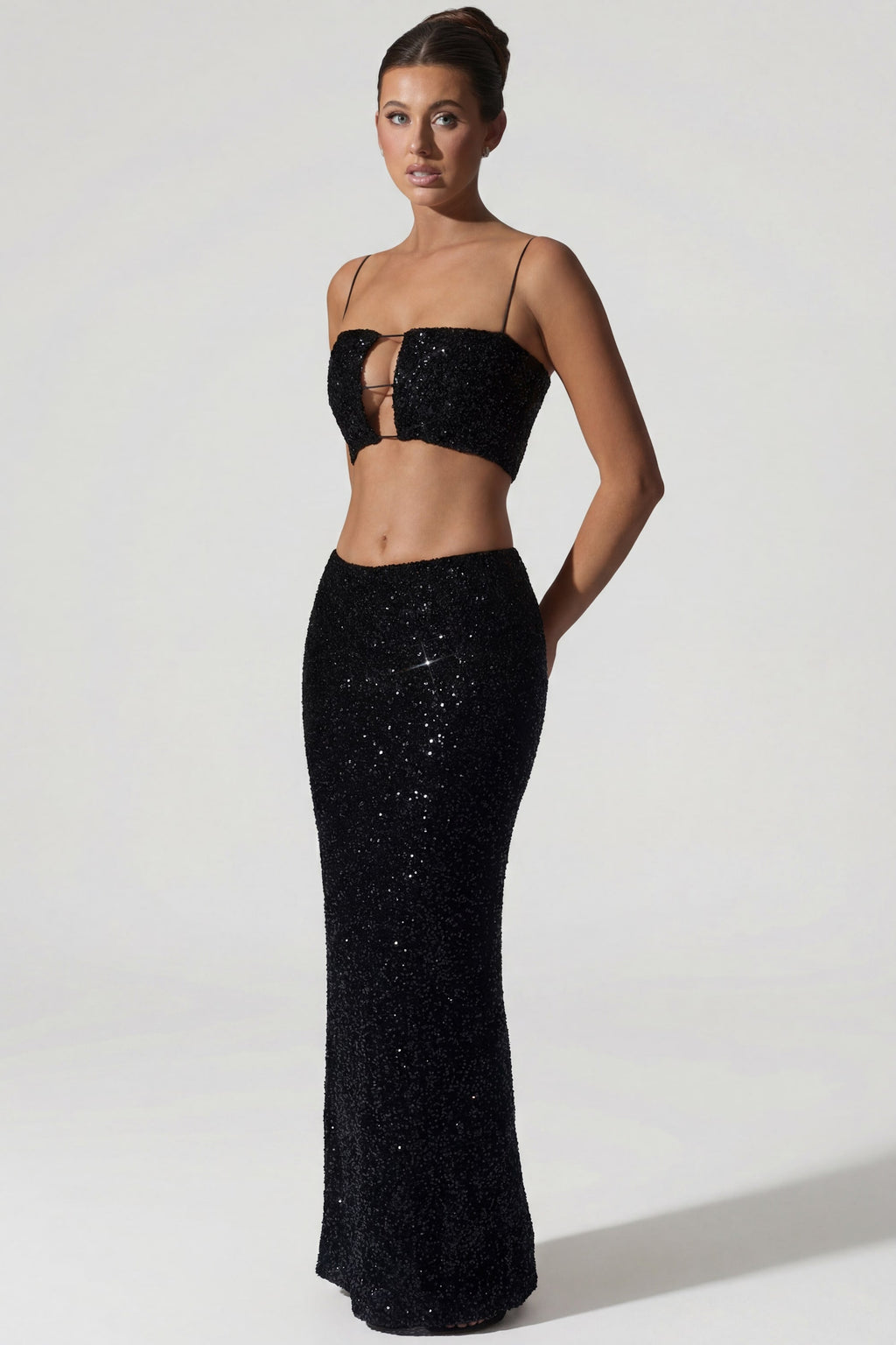 Chic Embellished Cut-Out Crop Top in Black