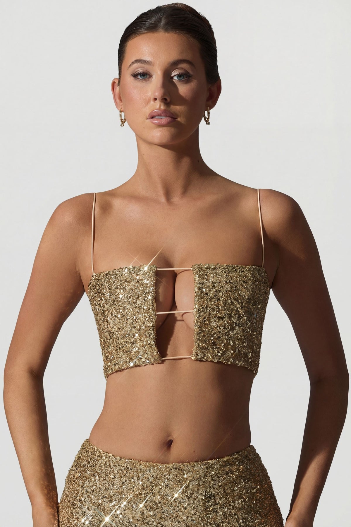 Chic Embellished Cut-Out Crop Top in Gold