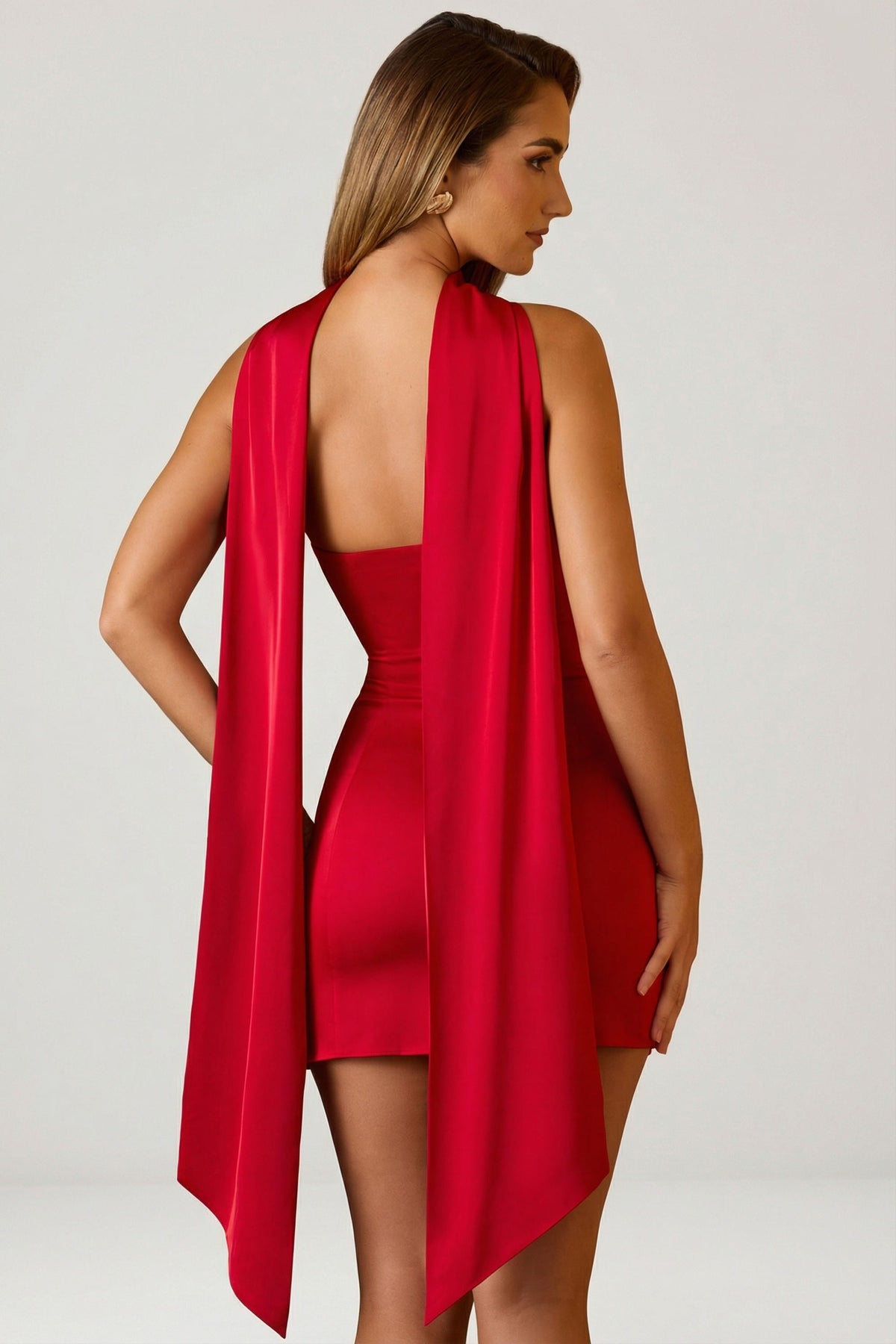 Chic Scarf-Detail Strapless A-Line Mini Dress in Scarlet Red