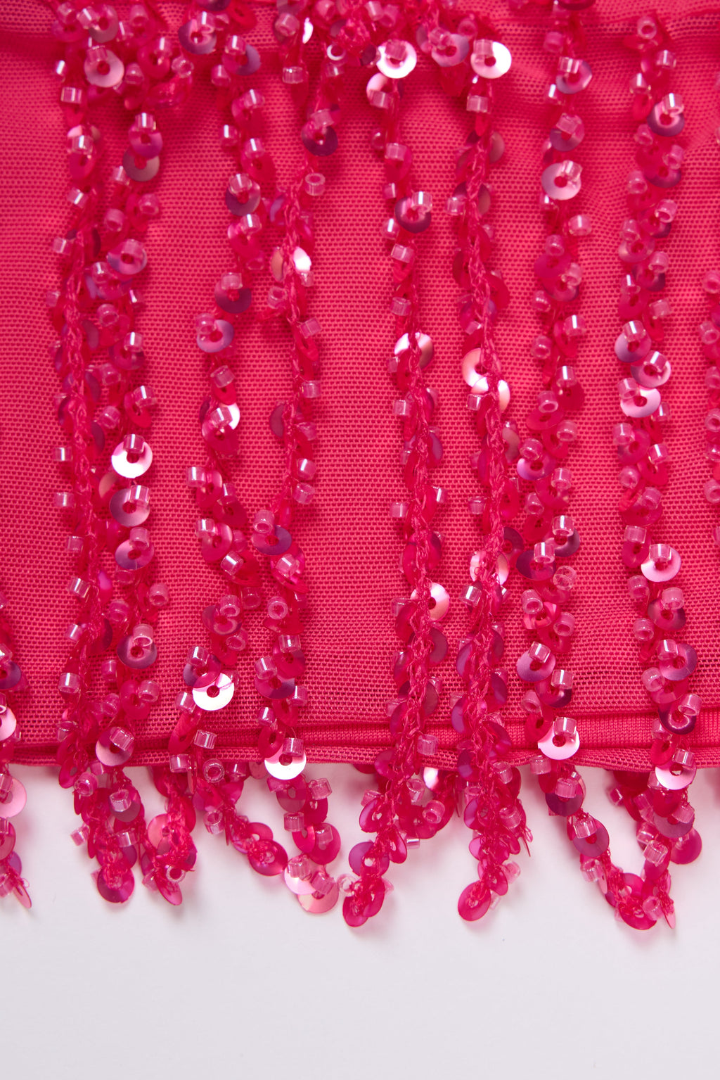 Chic Fringed Low-Rise Mini Skirt in Raspberry