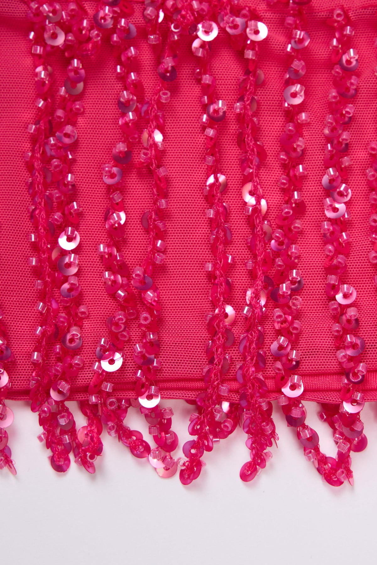 Chic Fringed Low-Rise Mini Skirt in Raspberry