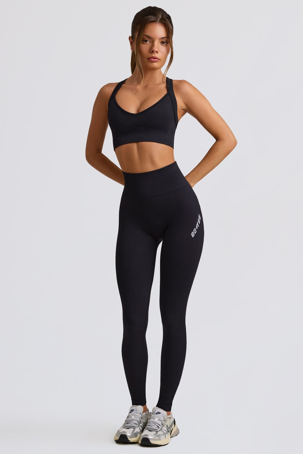 Chic Super Sculpt Seamless High-Waist Leggings in Black