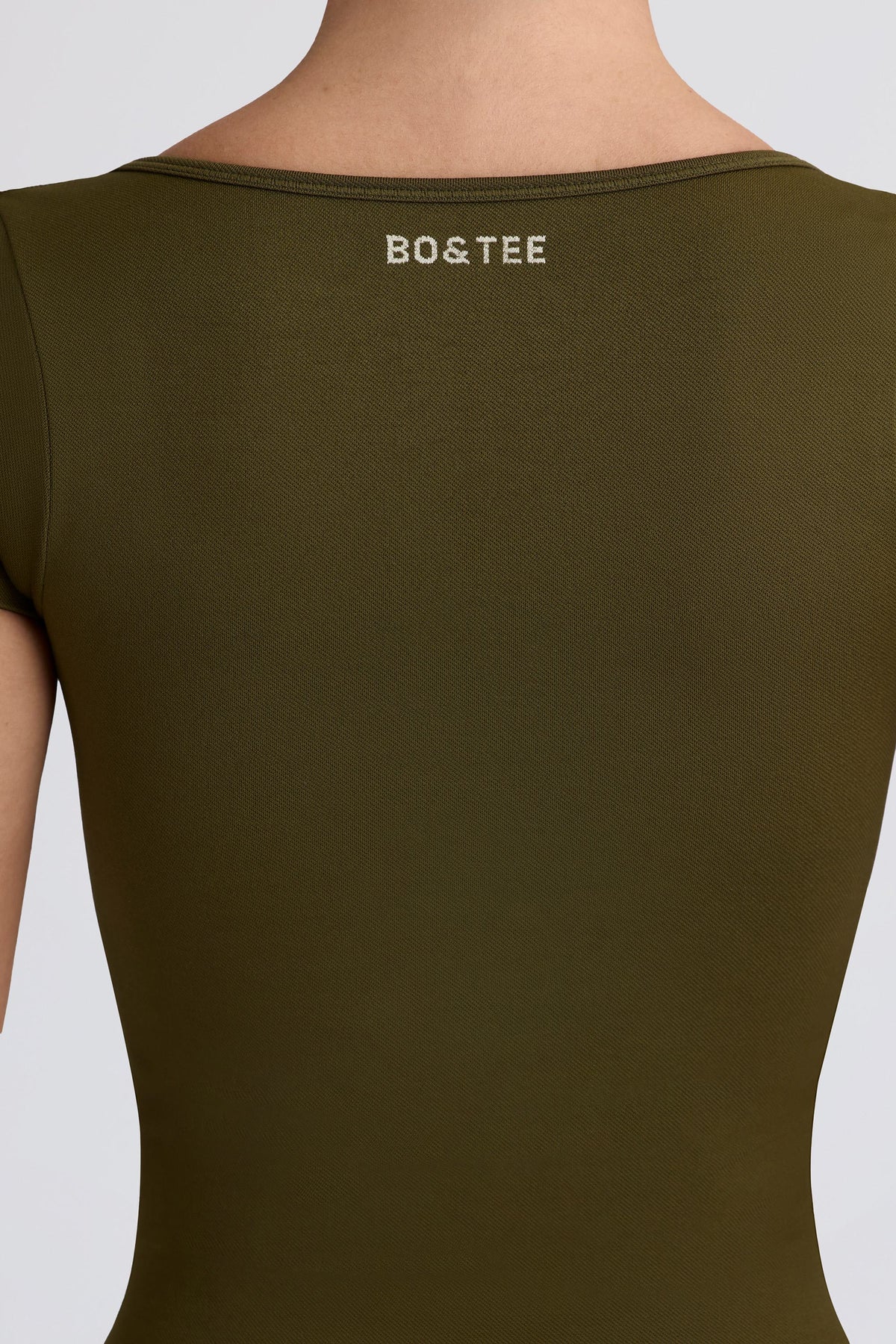 Chic Super Sculpt Seamless T-Shirt in Dark Green
