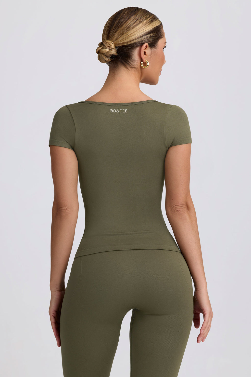 Chic Super Sculpt Seamless T-Shirt in Light Green