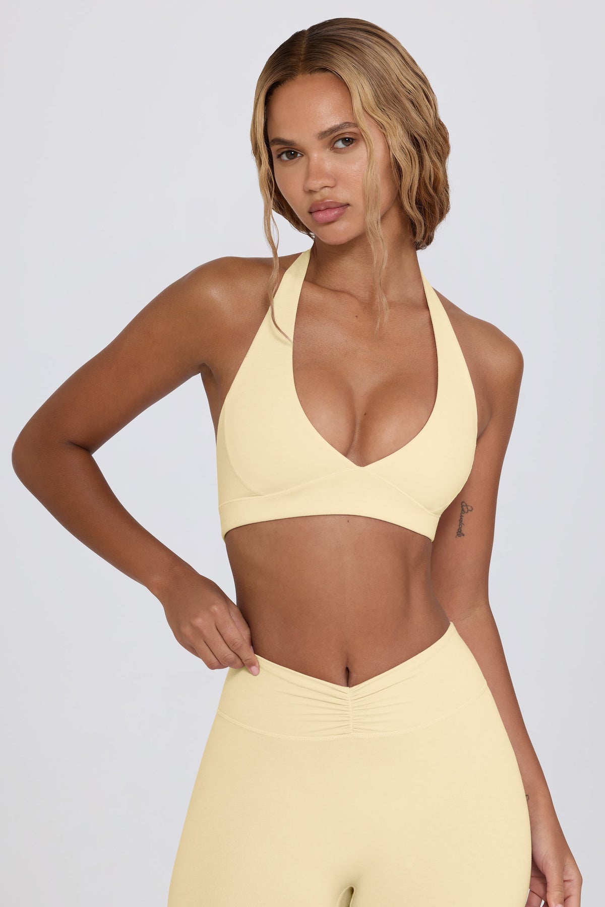 Chic Brushed Jersey V-Neck Sports Bra in Lemon Marl