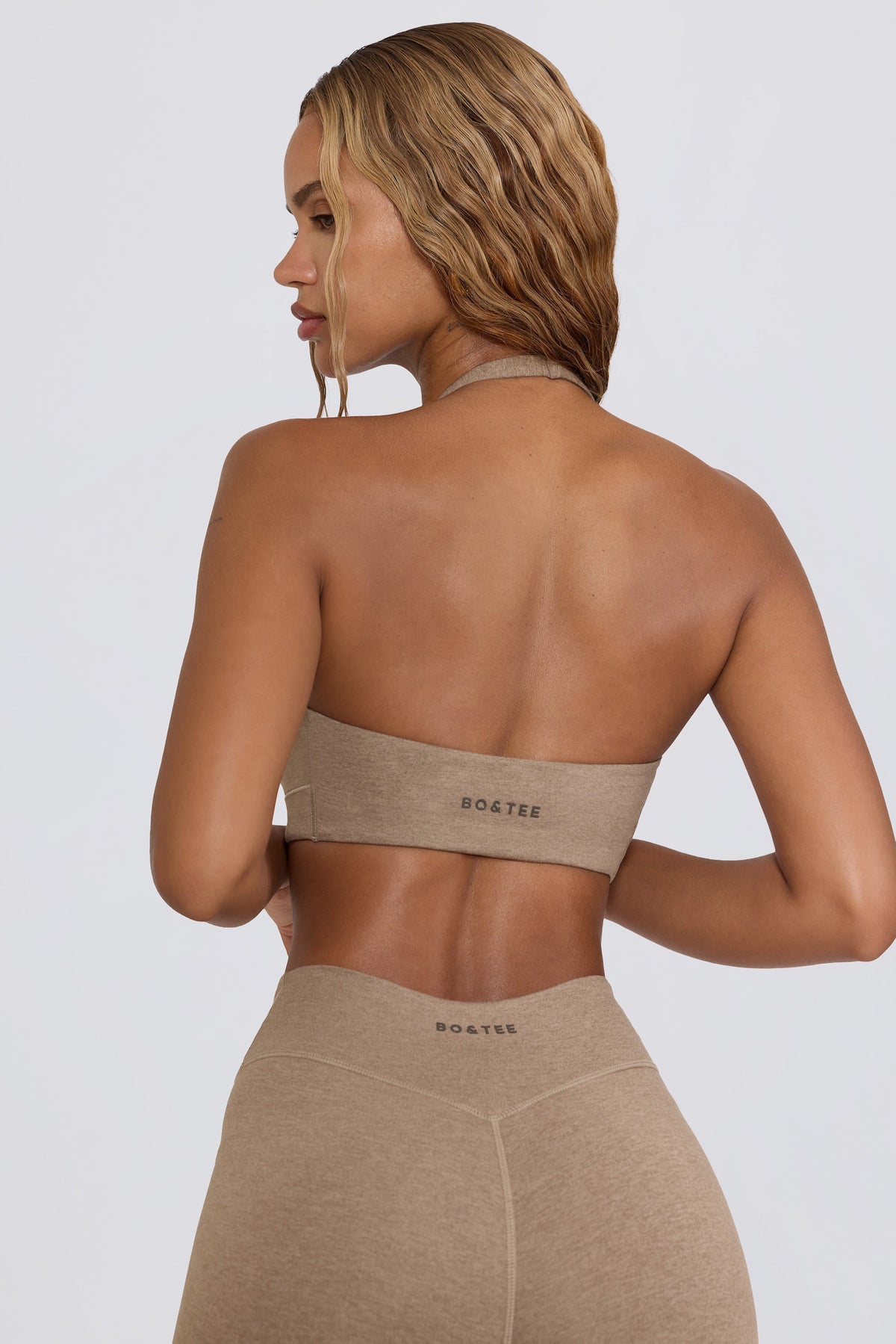 Chic Brushed Jersey V-Neck Sports Bra in Mocha Marl
