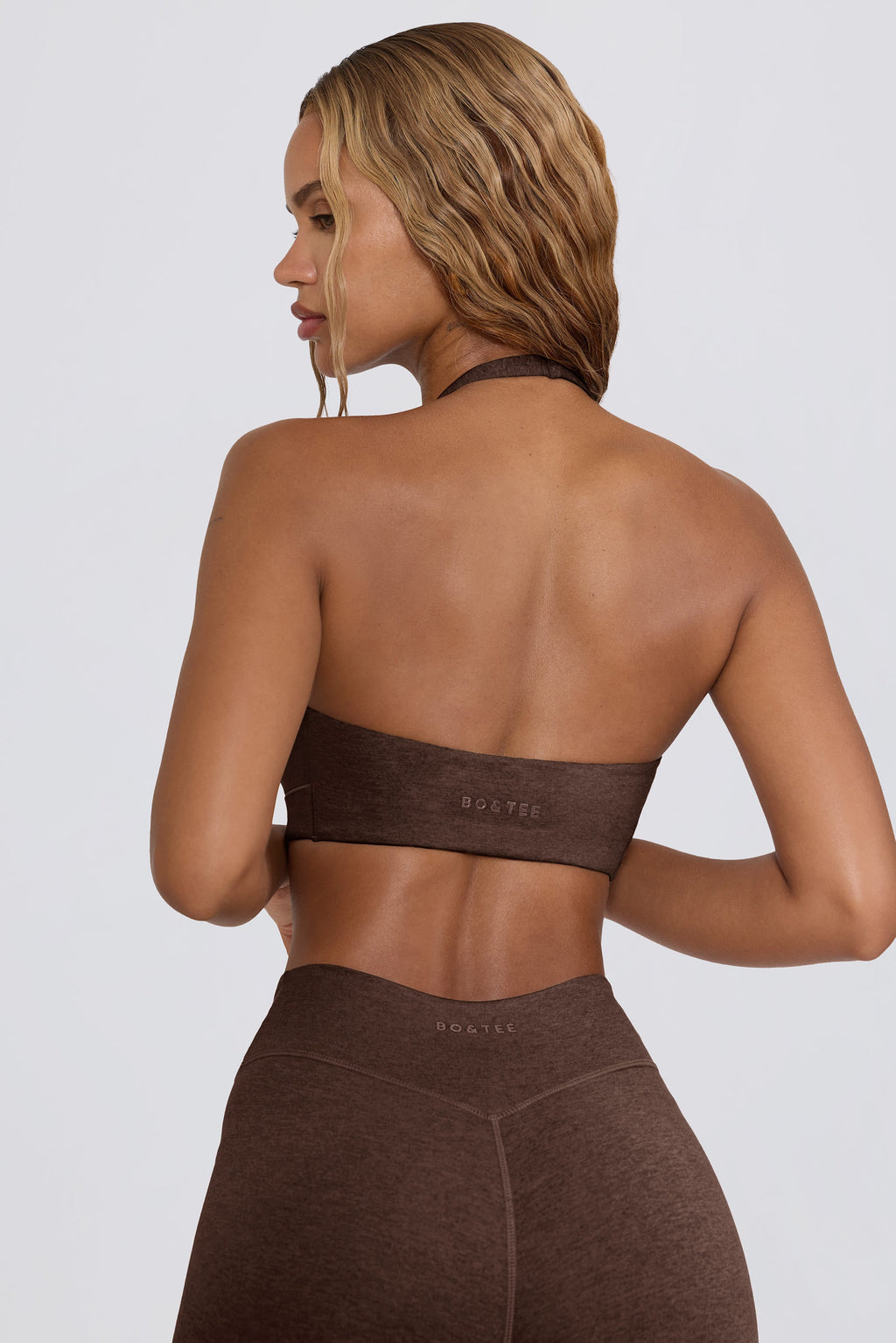 Chic Brushed Jersey V-Neck Sports Bra in Pecan Marl